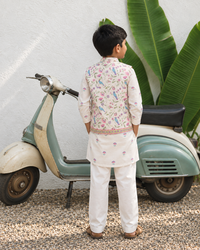 Surili Bulbul Bandi, Kurta Pyjama Set